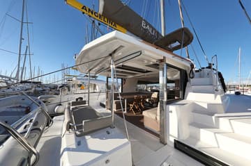 Catamaran Hubble available for yacht charter in Croatia | Yacht4Less