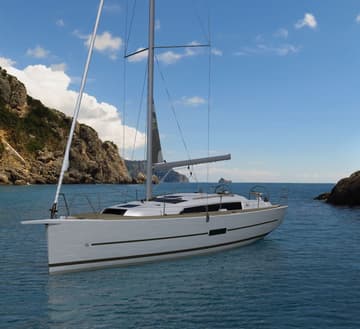 Sailboat Smile Planet charter rental in Italy | Yacht4Less