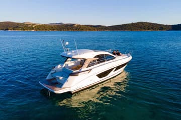 Motorboat Star Trek available for yacht charter in Croatia | Yacht4Less