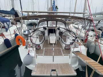 Best Price for a Sailboat Jack rental in Greece | Yacht4Less