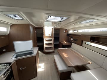 Sailboat LOL available for yacht charter in Greece | Yacht4Less