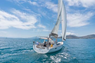 Best Price for a Sailboat Quantum rental in Greece | Yacht4Less