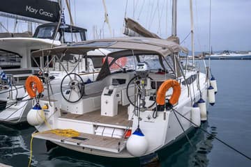 Best Price for a Sailboat Della Grazia rental in Greece | Yacht4Less
