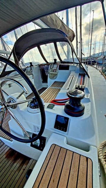 Sailboat Kalli Zoi II available for yacht charter in Greece | Yacht4Less