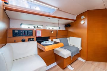 Sailboat Aliki available for yacht charter in Greece | Yacht4Less