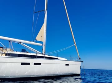 Best Price for a Sailboat Io rental in Greece | Yacht4Less