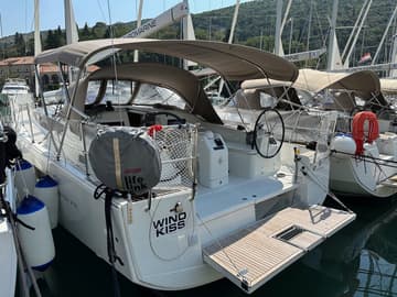 Sailboat Wind Kiss charter rental in Croatia | Yacht4Less