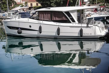 Best Price for a Motorboat Mar rental in Croatia | Yacht4Less