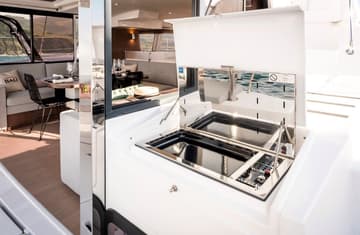 Catamaran ANDIAMO available for yacht charter in Bahamas | Yacht4Less