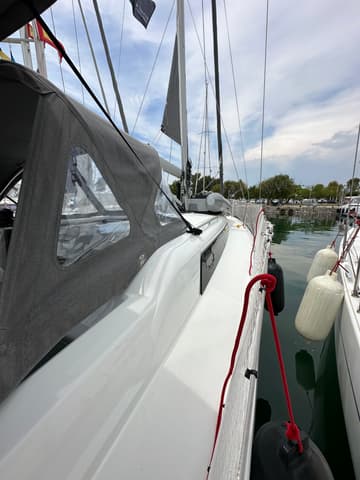 Sailboat Aria available for yacht charter in Greece | Yacht4Less