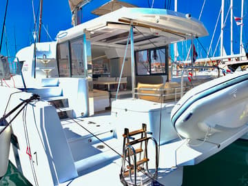 Catamaran Testa available for yacht charter in Croatia | Yacht4Less