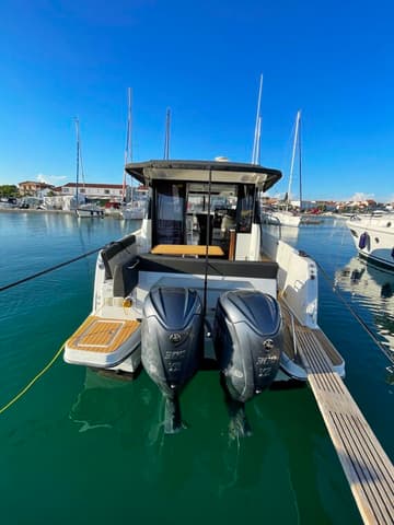 Best Price for a Motorboat Ojj Misia rental in Croatia | Yacht4Less