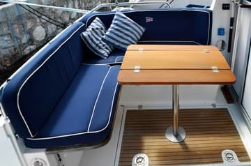 Motorboat Go Goo available for yacht charter in Greece | Yacht4Less