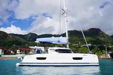 Catamaran Barnacle charter rental in Seychelles | Yacht4Less