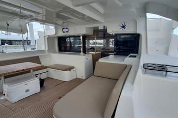 Catamaran Sir Jax available for yacht charter in Bahamas | Yacht4Less