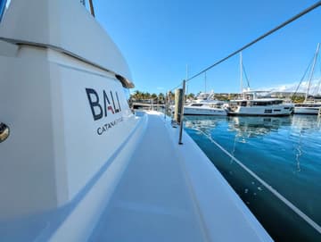Catamaran SAGA available for yacht charter in Bahamas | Yacht4Less