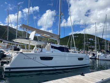 Catamaran Serene Blue charter rental in USA | Yacht4Less