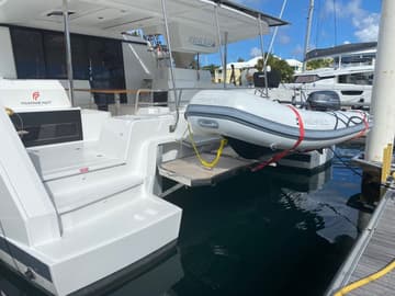 Best Price for a Catamaran Serene Blue rental in USA | Yacht4Less