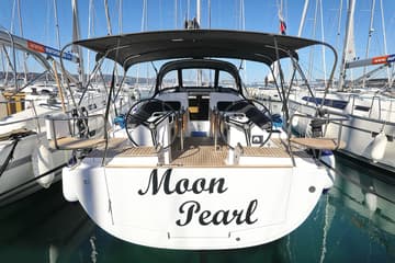 Sailboat Moon Pearl charter rental in Croatia | Yacht4Less