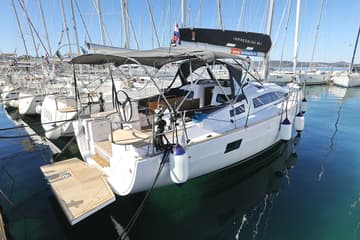 Sailboat Moon Pearl available for yacht charter in Croatia | Yacht4Less