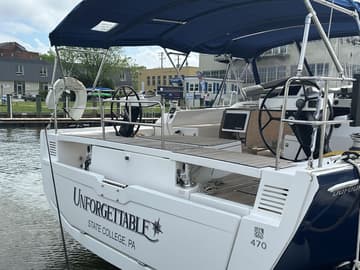 Best Price for a Sailboat Unforgettable rental in USA | Yacht4Less
