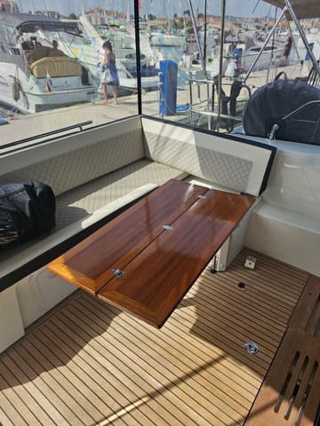 Best Price for a Motorboat Sierra rental in Croatia | Yacht4Less
