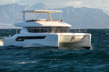 Power Catamaran Akula charter rental in Seychelles | Yacht4Less