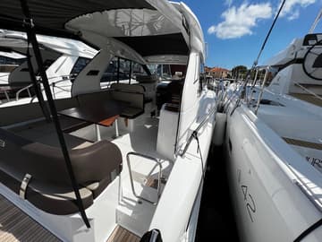 Motorboat Rio available for yacht charter in Croatia | Yacht4Less