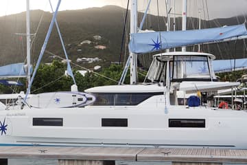 Best Price for a Catamaran Bella Giornata rental in Bahamas | Yacht4Less