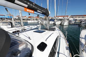 Sailboat Eliana available for yacht charter in Croatia | Yacht4Less