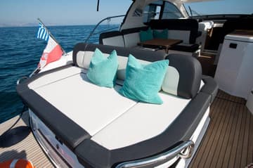 Motorboat Sandy I available for yacht charter in Greece | Yacht4Less