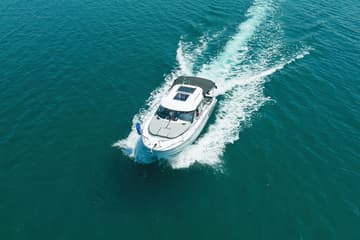 Motorboat Frida available for yacht charter in Croatia | Yacht4Less