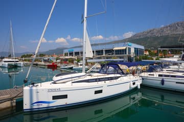 Sailboat Sobra charter rental in Croatia | Yacht4Less