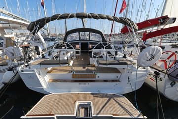 Sailboat Infinity - OW charter rental in Croatia | Yacht4Less
