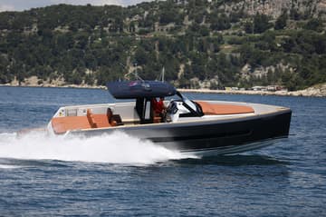 Motorboat No Name charter rental in Croatia | Yacht4Less
