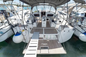 Best Price for a Sailboat free elli rental in Spain | Yacht4Less