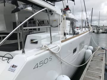 Best Price for a Catamaran Vertigo rental in Seychelles | Yacht4Less