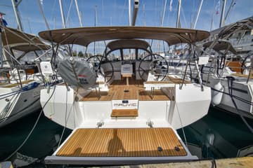 Sailboat Mauvic charter rental in Croatia | Yacht4Less