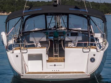 Sailboat Lady Zrilla charter rental in Croatia | Yacht4Less