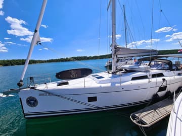 Sailboat Adriatiq Scum available for yacht charter in Croatia | Yacht4Less