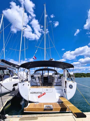 Best Price for a Sailboat Adriatiq Scum rental in Croatia | Yacht4Less