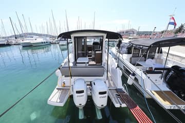 Best Price for a Motorboat Lolo rental in Croatia | Yacht4Less