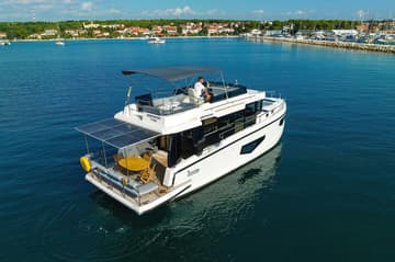Best Price for a Motorboat Taonga rental in Croatia | Yacht4Less