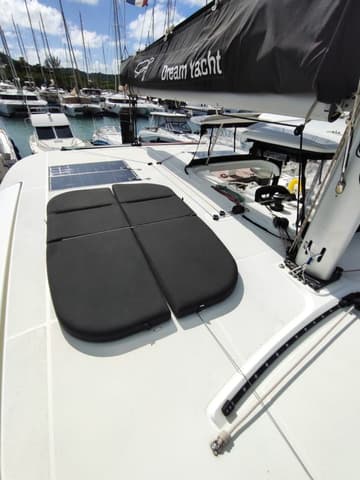 Best Price for a Catamaran VIOLET rental in Caribbean | Yacht4Less