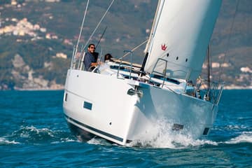 Sailboat VULGAIRE MACHIN charter rental in BVI | Yacht4Less