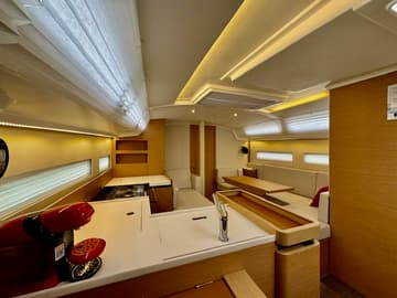 Sailboat Lucia available for yacht charter in Greece | Yacht4Less