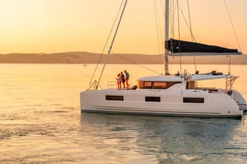 Catamaran Bula charter rental in France | Yacht4Less