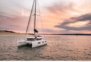 Catamaran Bula available for yacht charter in France | Yacht4Less