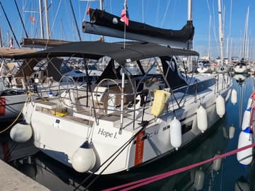 Best Price for a Sailboat Hope I rental in Slovenia | Yacht4Less