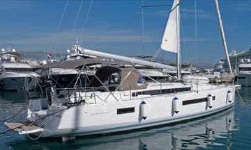Sailboat Mystic Kiss charter rental in Croatia | Yacht4Less